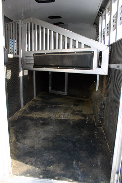 Elite-Trailer-Dividers