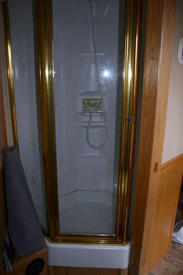 Elite Liv Qts Trailer - Excellent Condition. Used very little